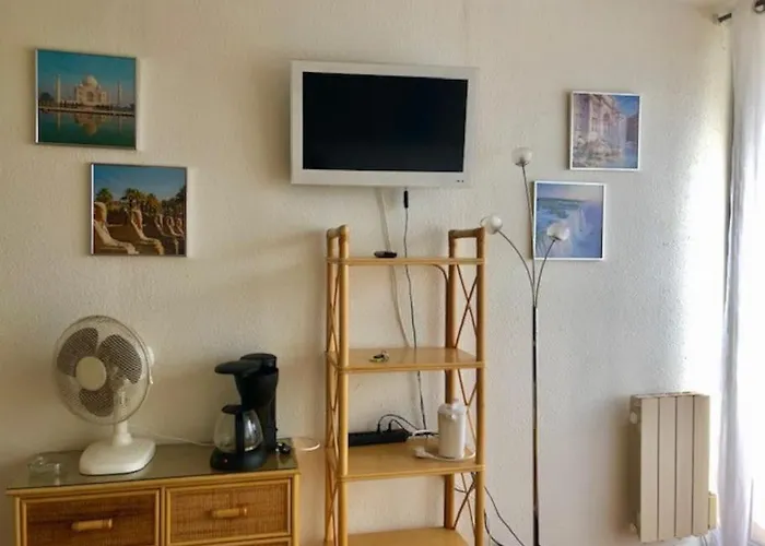 Heliopolis L55 Au Village Naturiste آجد